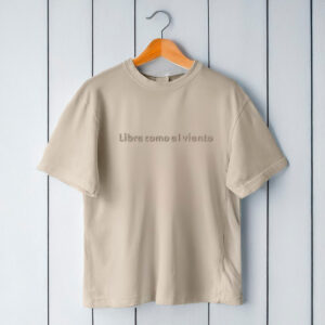 Camiseta bordada con frase
